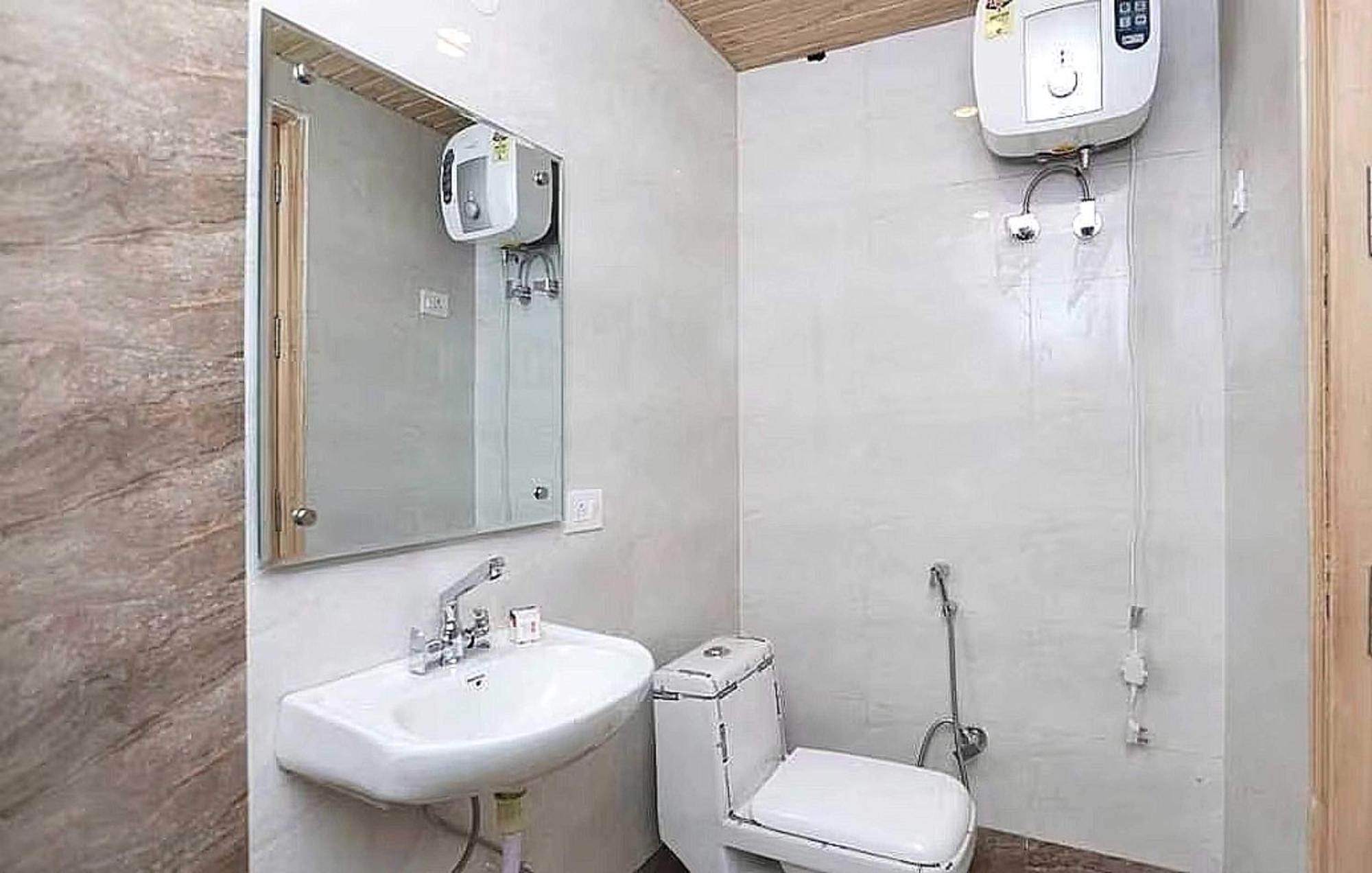 Hotel O Rl Residency Ghaziabad Εξωτερικό φωτογραφία